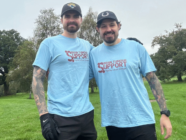 Friends Ollie and Lloyd's golf challenge for Brain Tumour Support